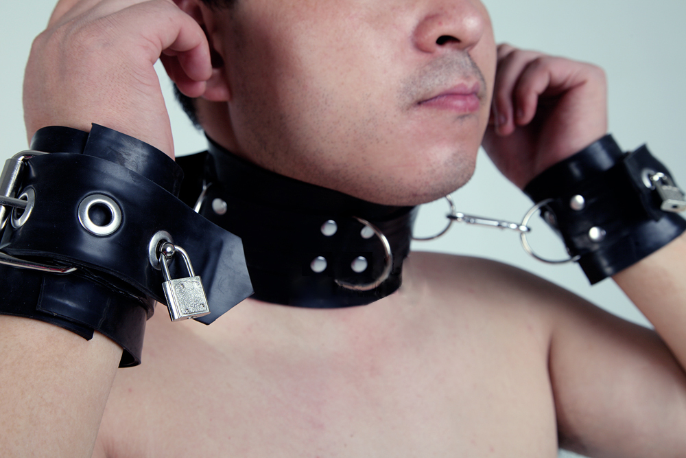 Rubber Collar Cuff Set